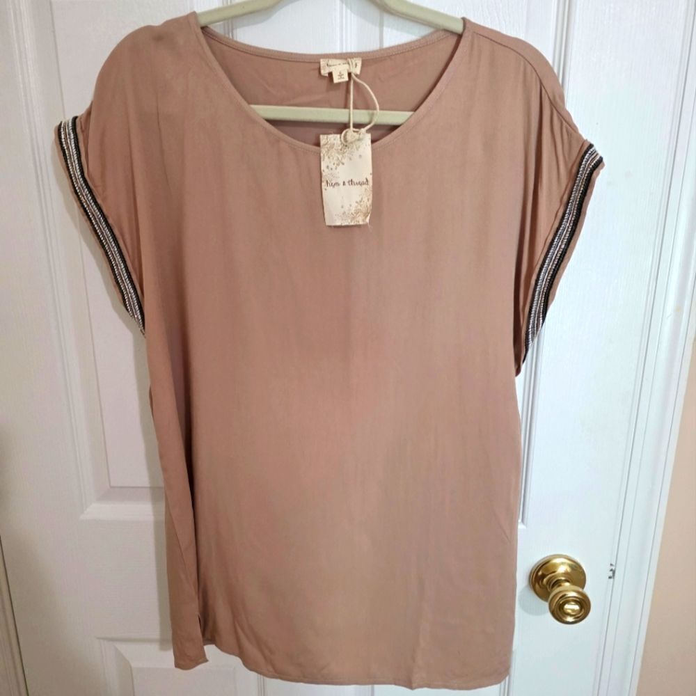 Hem & Thread Tan Blouse with Striped Sleeves Size LG